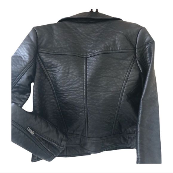 FAUX black leather jacket by FOREVER 21 size M - Picture 6 of 11